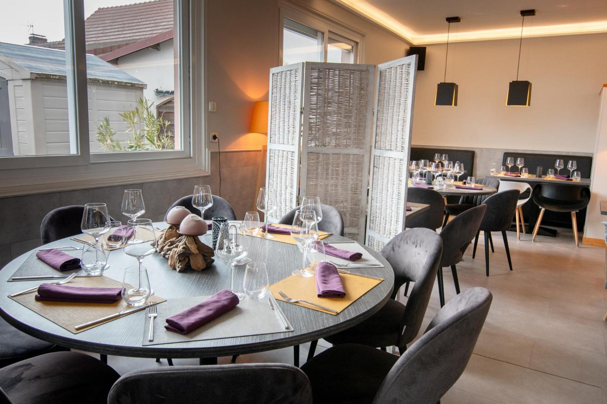 Logis Hotel Centrotel Et Spa Bulles D'Allier Montmarault Kültér fotó