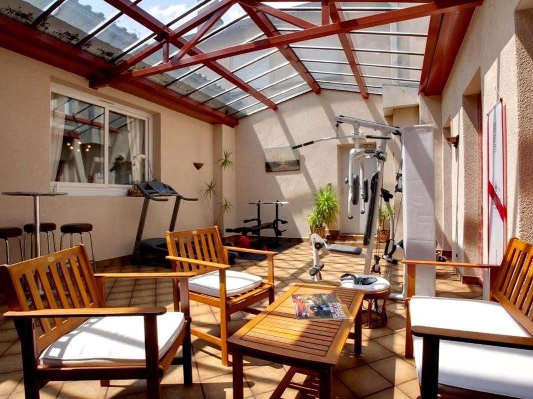 Logis Hotel Centrotel Et Spa Bulles D'Allier Montmarault Kültér fotó